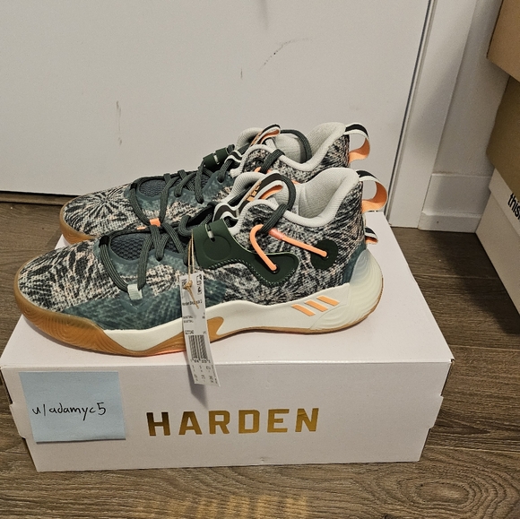 Harden Stepback 3 SZ10 - Picture 3 of 5